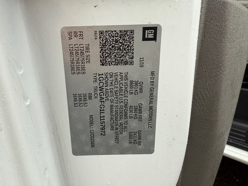 Used 2020 Chevrolet Express 2500 w/ Driver Convenience Package image 51