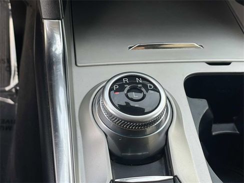 Used 2023 Ford Explorer Limited image 18