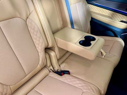 New 2025 Jeep Grand Cherokee L Summit w/ Obsidian Package image 30