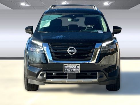 Used 2024 Nissan Pathfinder SL image 6