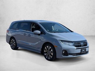 Used 2025 Honda Odyssey Elite video 3