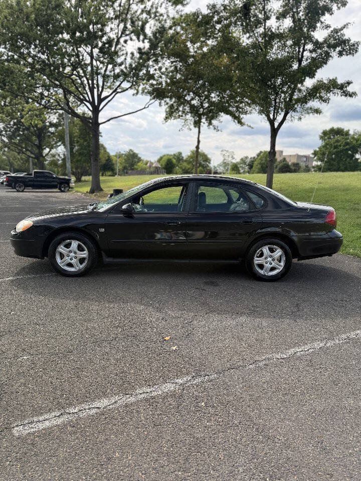 Used 2000 Ford Taurus SEL FWD image 4