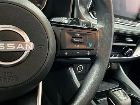 Certified 2023 Nissan Rogue SV AWD/4WD image 24