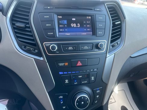 Used 2017 Hyundai Santa Fe Sport AWD/4WD image 23