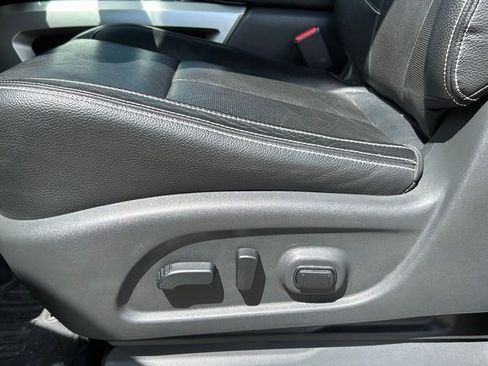 Used 2018 Nissan Titan PRO-4X w/ Pro-4x Convenience Package image 22