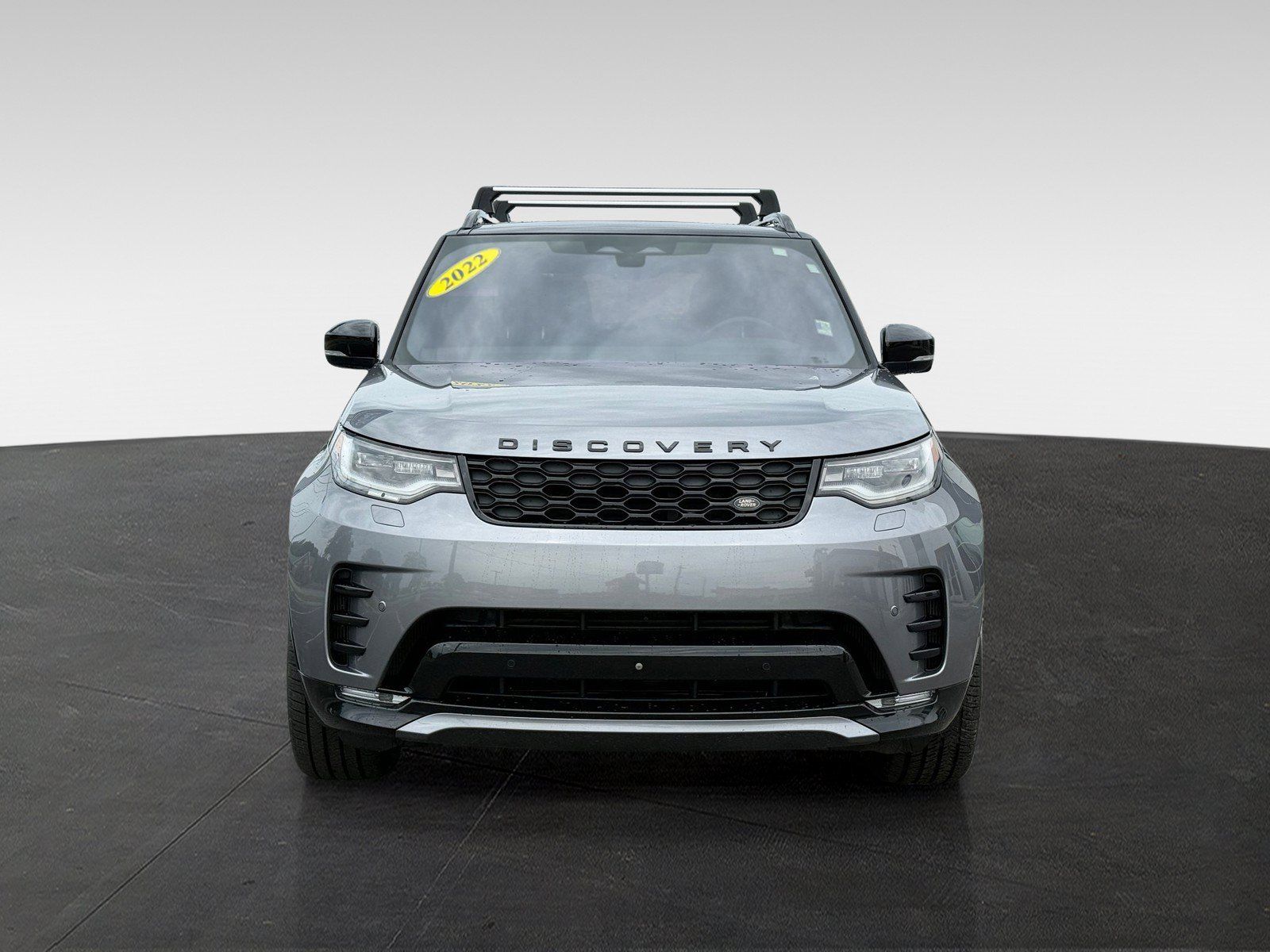 Used 2022 Land Rover Discovery S R-Dynamic AWD/4WD image 2
