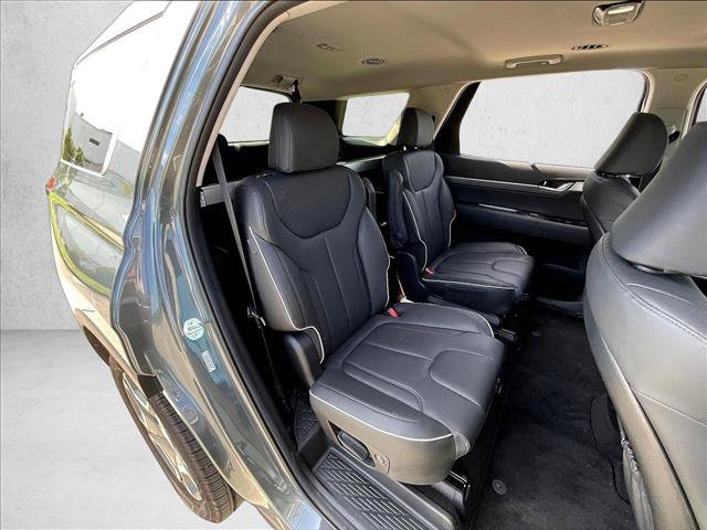 Used 2024 Hyundai Palisade SEL w/ Premium Package FWD image 25