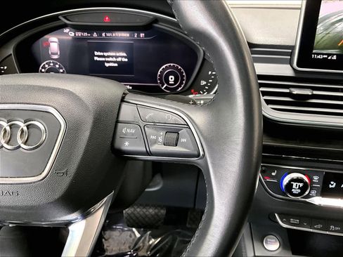 Used 2020 Audi Q5 e Premium Plus AWD/4WD image 22