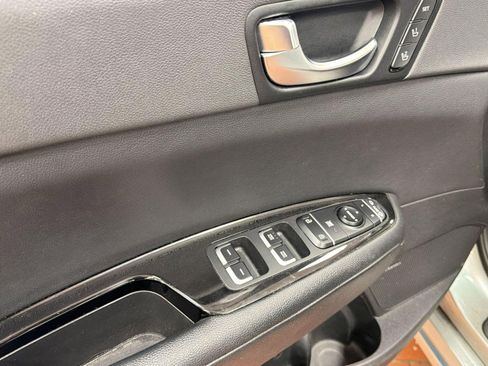 Used 2018 Kia Optima EX FWD image 17