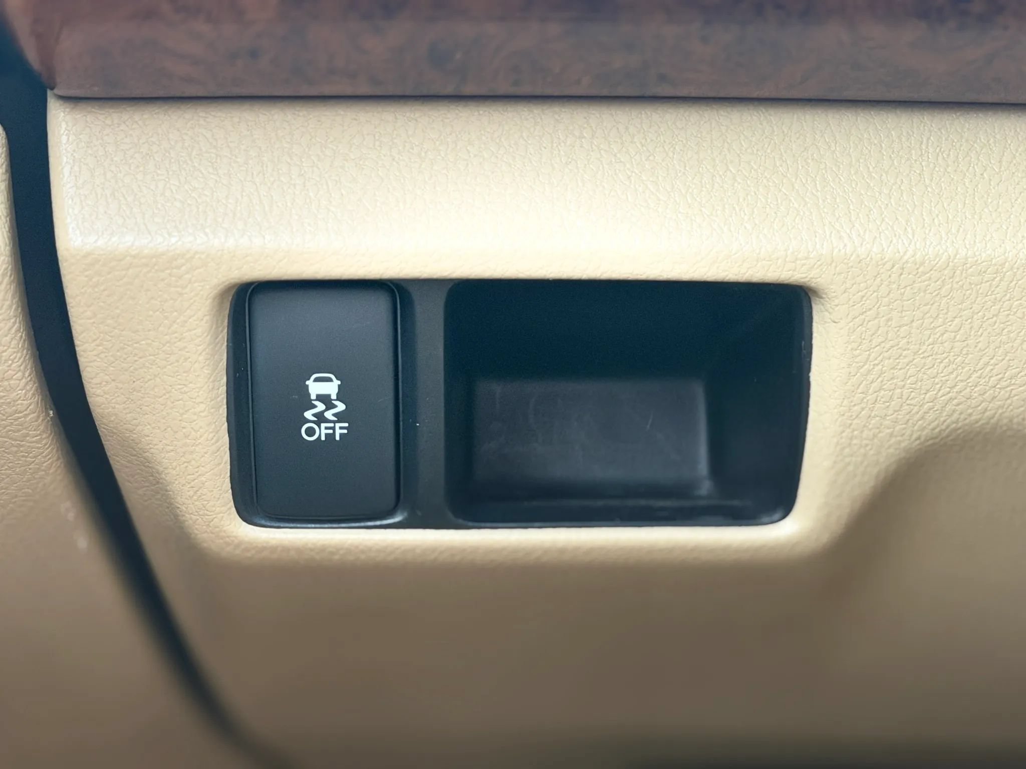Used 2012 Honda Accord EX-L image 36