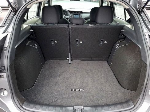 Used 2024 Nissan Kicks S image 24