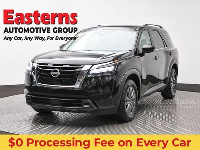 Used 2025 Nissan Pathfinder SV