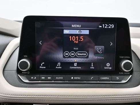 Used 2023 Nissan Rogue SL image 18