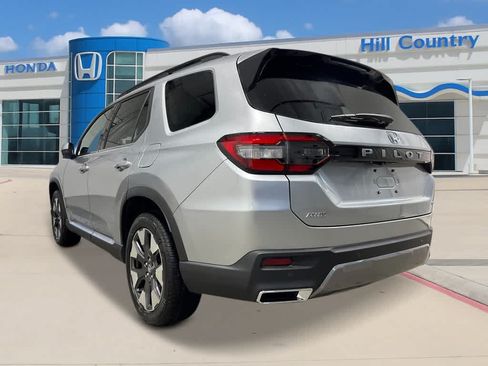 New 2026 Honda Pilot Elite image 3