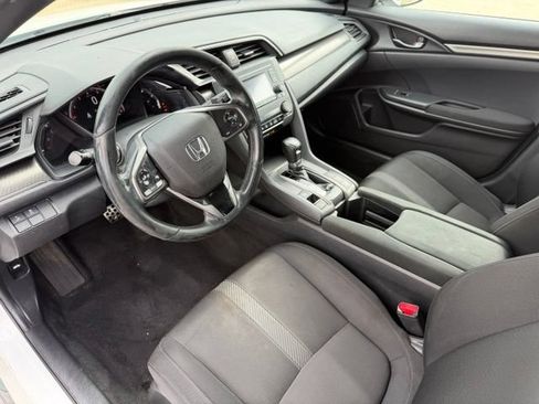 Used 2019 Honda Civic Sport image 11