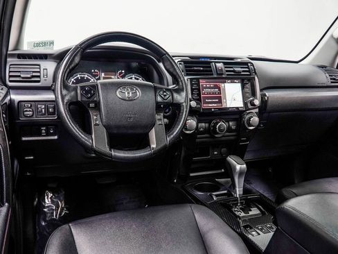 Used 2023 Toyota 4Runner TRD Off-Road Premium w/ Moonroof Package AWD/4WD image 5