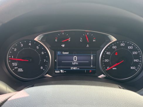 Used 2023 GMC Terrain SLE w/ Driver Convenience Package image 19