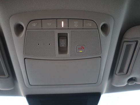 Used 2022 Nissan Armada SL image 37