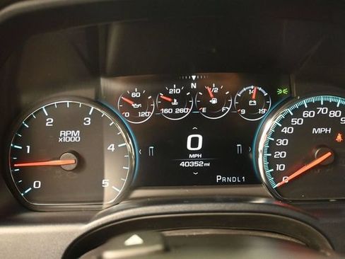 Used 2019 GMC Sierra 2500 Denali w/ Duramax Plus Package AWD/4WD image 9