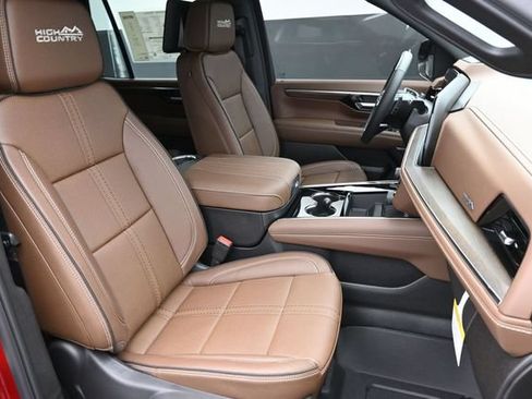 New 2026 Chevrolet Tahoe High Country AWD/4WD image 32