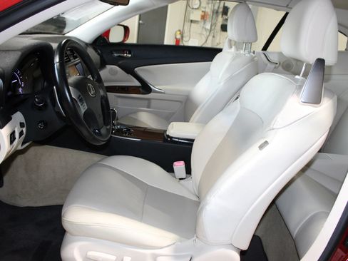 Used 2011 Lexus IS 350C RWD image 25