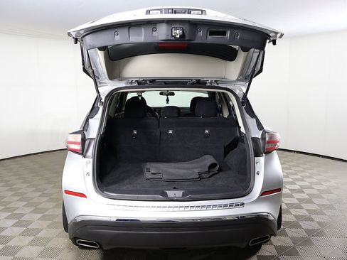 Used 2018 Nissan Murano S image 12