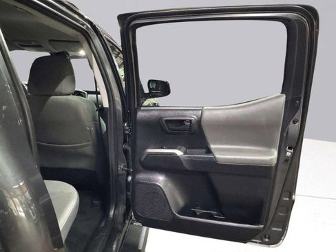 Used 2019 Toyota Tacoma SR5 image 68