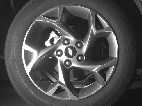 Used 2025 Chevrolet Trax LT w/ LT Convenience Package FWD image 12