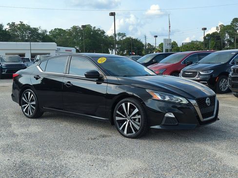 Used 2022 Nissan Altima 2.5 SR FWD image 8