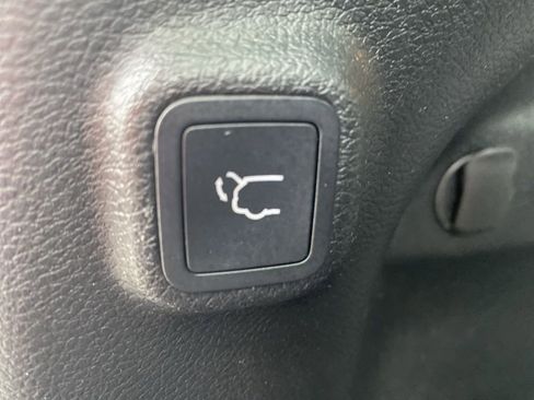 Certified 2022 Jeep Cherokee Limited image 19