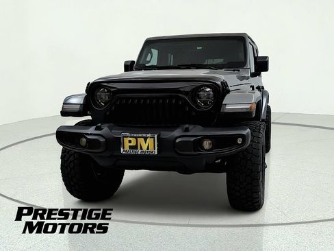 Used 2020 Jeep Wrangler Unlimited Sahara AWD/4WD image 2