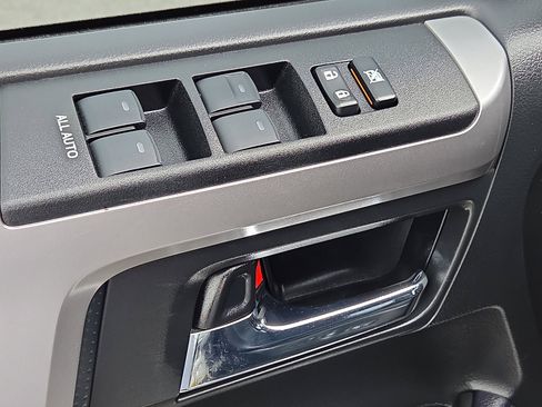 Used 2022 Toyota 4Runner TRD Sport AWD/4WD image 13