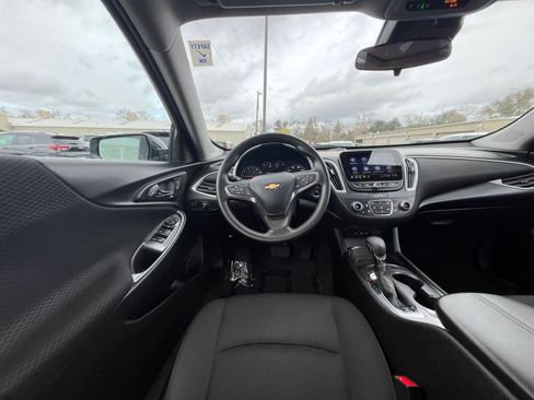 Used 2024 Chevrolet Malibu LT image 35