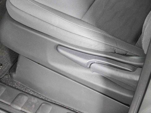 Used 2022 Nissan Frontier S w/ Technology Package image 21