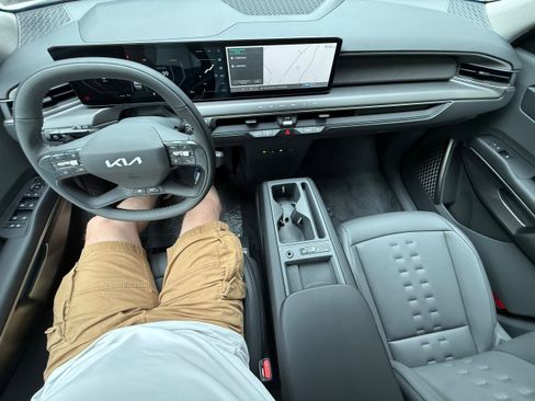 New 2026 Kia EV9 Wind image 22