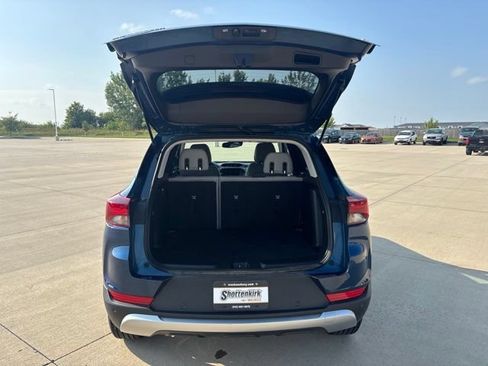 Used 2021 Chevrolet TrailBlazer LT w/ Premium Seating Package FWD image 28