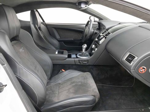 Used 2009 Aston Martin DBS Coupe RWD image 12