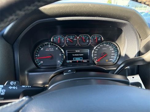 Used 2018 Chevrolet Silverado 1500 LT w/ All Star Edition image 19