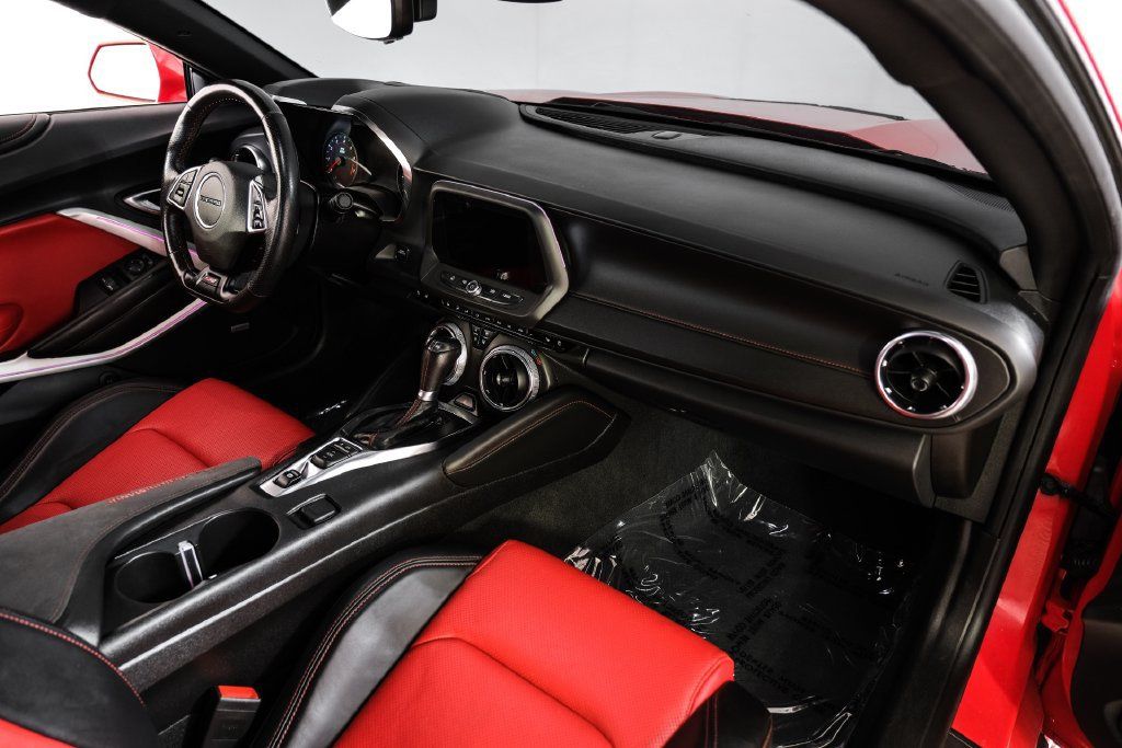 Used 2023 Chevrolet Camaro SS RWD image 10