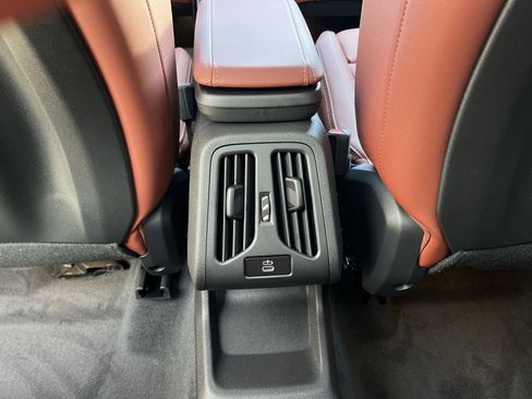 Used 2026 BMW X1 xDrive28i w/ M Sport Package image 31