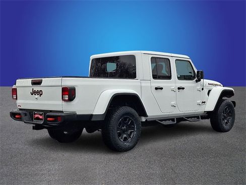 Used 2023 Jeep Gladiator Mojave w/ Cold Weather Group image 4