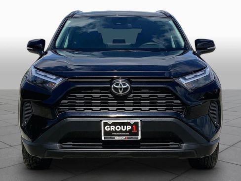 Used 2024 Toyota RAV4 XLE FWD image 4
