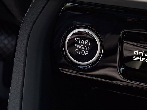 New 2025 Audi Q5 Premium image 18