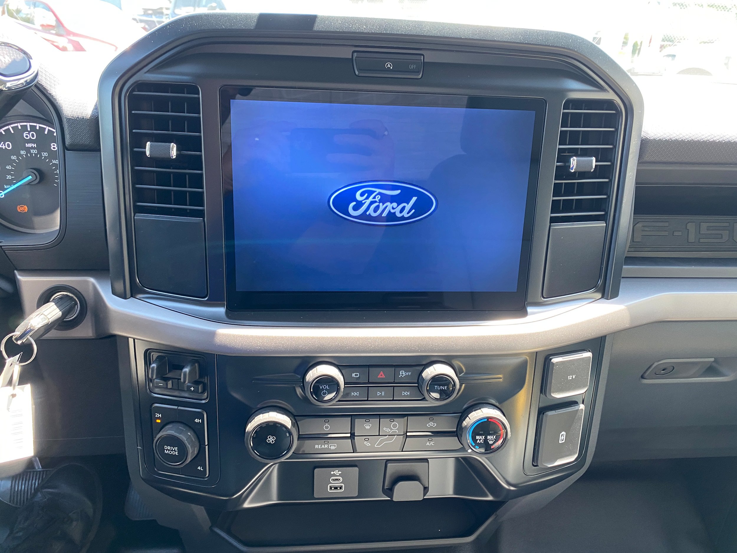 New 2026 Ford F150 XL w/ Equipment Group 103A High AWD/4WD image 18