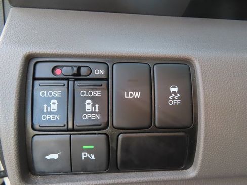 Used 2014 Honda Odyssey Touring image 34