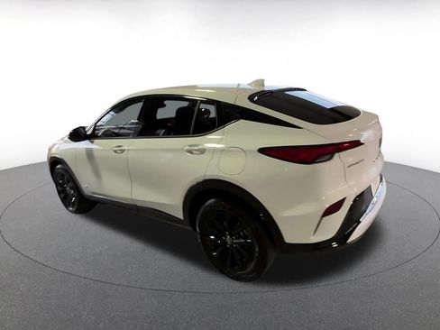 Used 2025 Buick Envista Sport Touring image 12