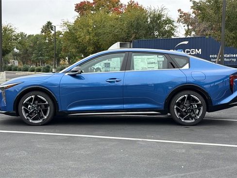 New 2025 Kia K4 GT-Line image 10
