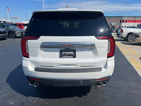 Used 2024 GMC Yukon XL Denali w/ Denali Reserve Package AWD/4WD image 8