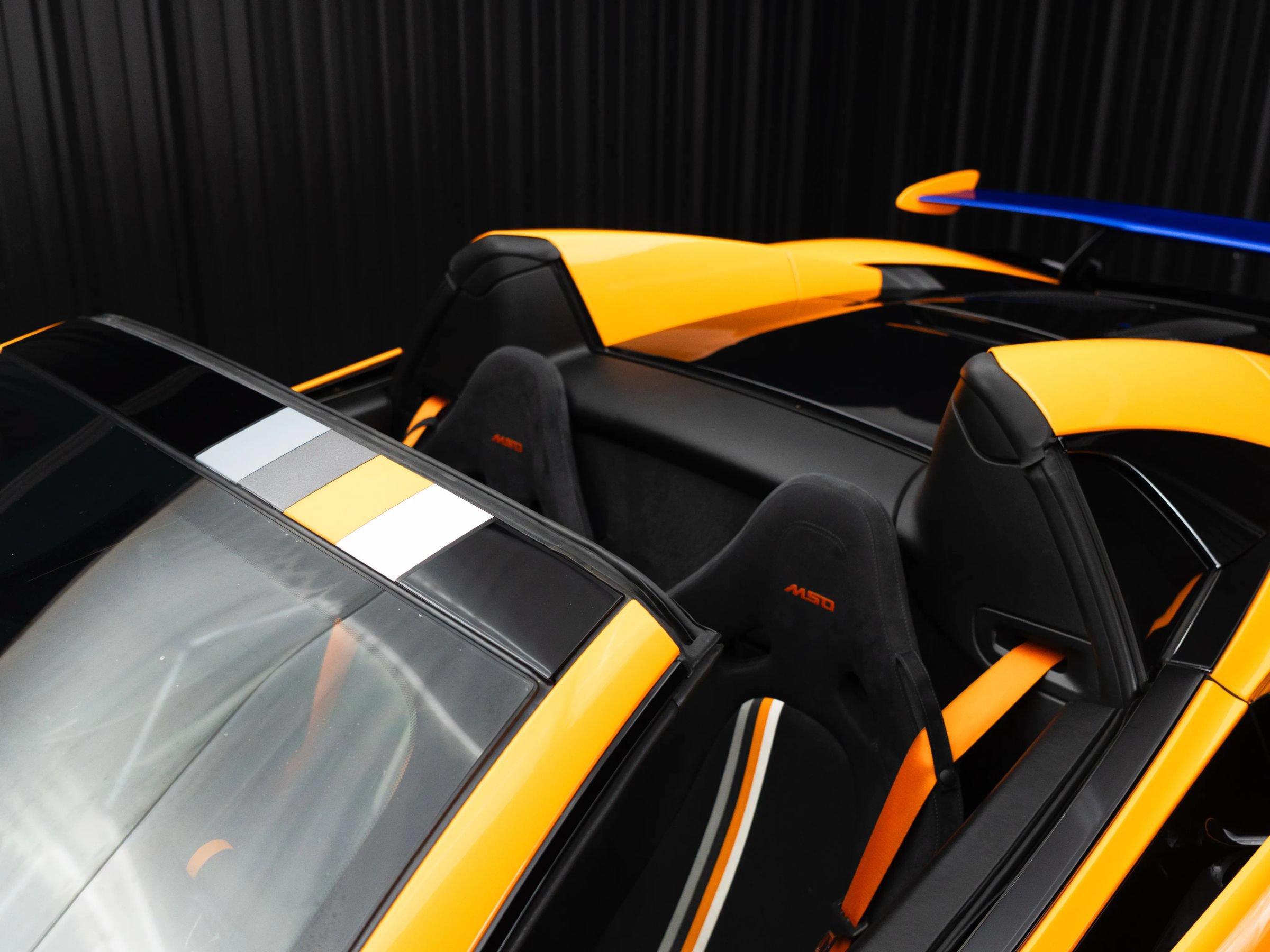 Used 2019 McLaren 570S Spider RWD image 18