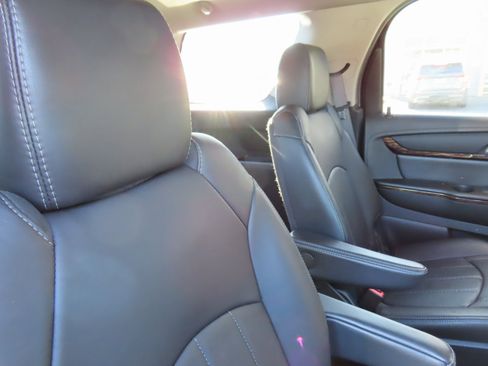 Used 2014 GMC Acadia Denali image 41